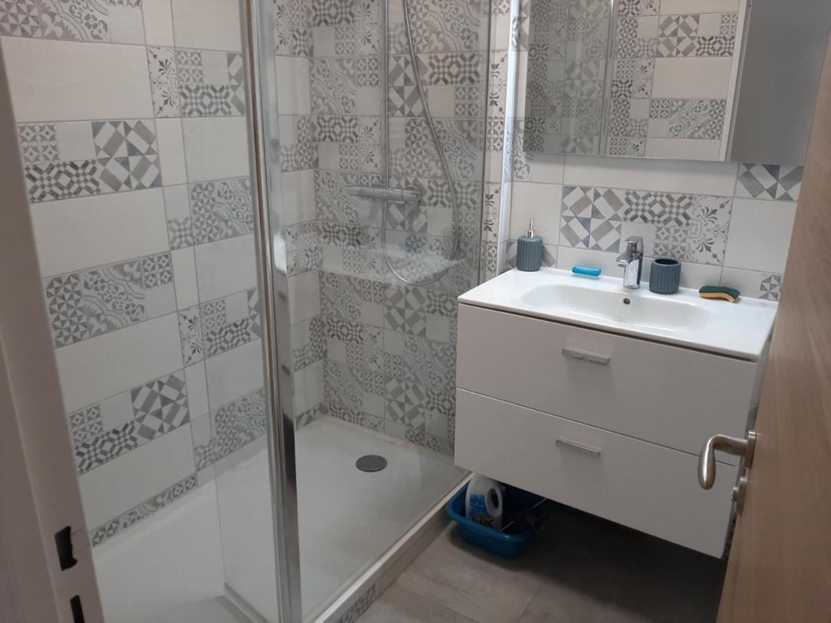 Appartement T3 Renove A 10 Min Du Centre-Ville Avec Balcon, Garage Et Wifi A Saint-Jean-De-Luz - Fr-1-239-584 Zewnętrze zdjęcie